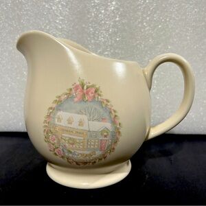Pfaltzgraff Tea Rose gravy boat/ pitcher/ Christmas